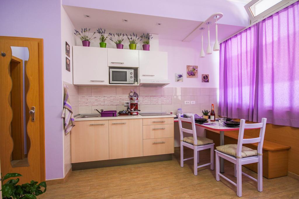 Apartments Lavanda & Cappuccino Portorose Esterno foto