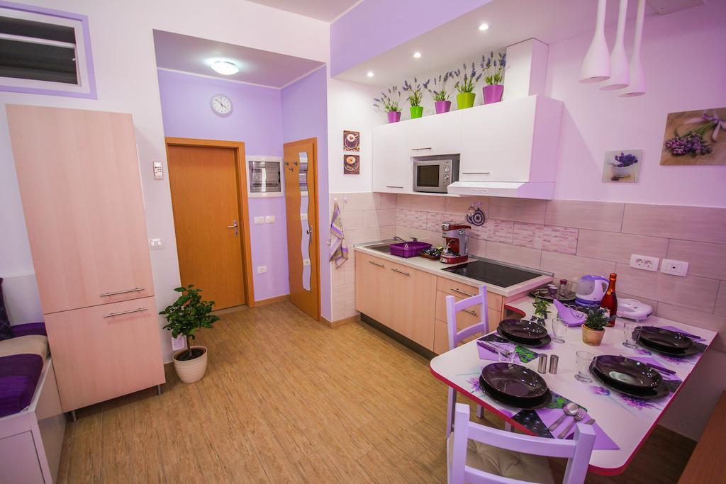 Apartments Lavanda & Cappuccino Portorose Camera foto