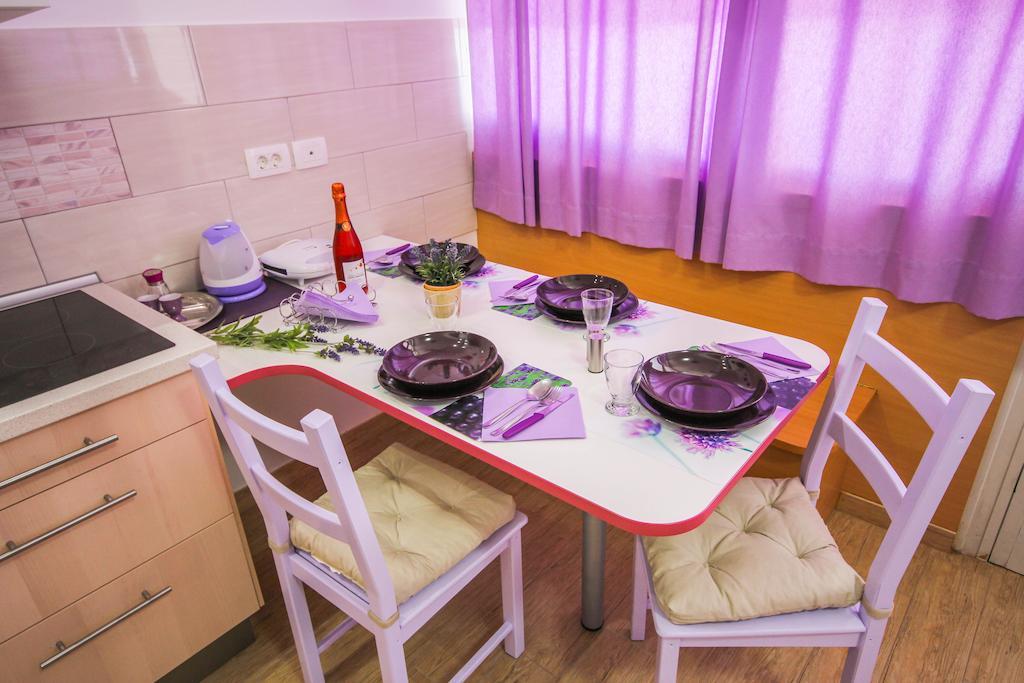 Apartments Lavanda & Cappuccino Portorose Camera foto