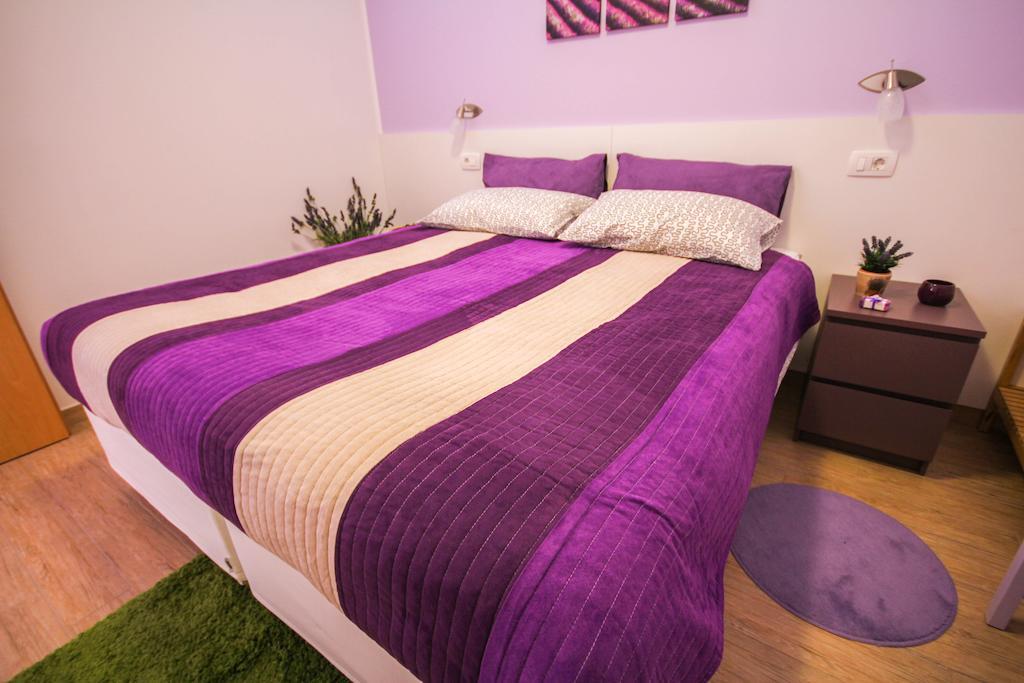 Apartments Lavanda & Cappuccino Portorose Camera foto